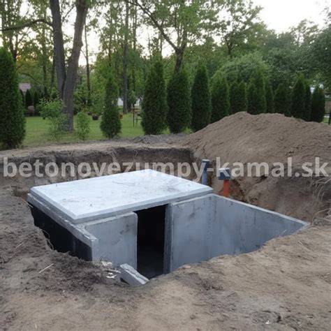 Schéma plastovej vane s okrajom a protišmykovou plochou