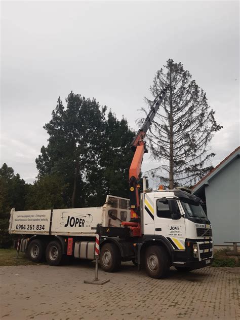 Logistika a vozový park pre rozvoz štrku a piesku