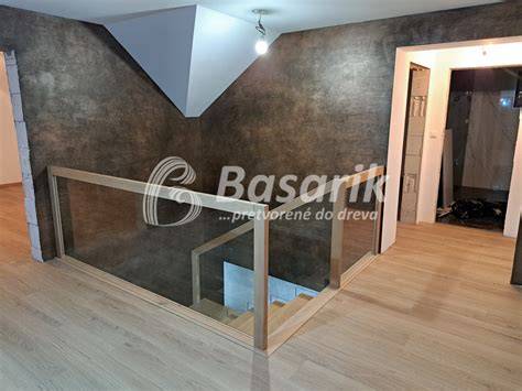 Moderné akváriá s minimalistickým dizajnom a rastlinami