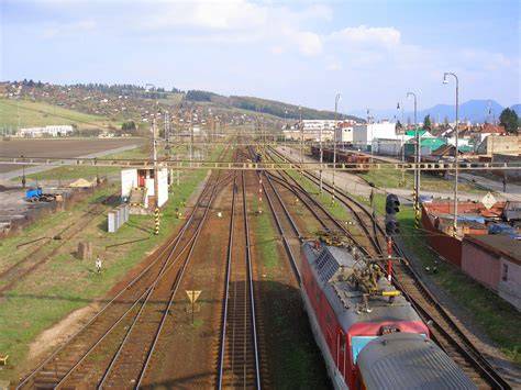 Pohľad na zrekonštruovanú ulicu Vrbická v Liptovskom Mikuláši