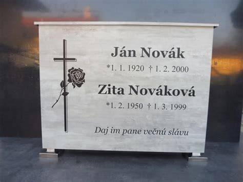 Rôzne typy náhrobných pomníkov a urnových miest