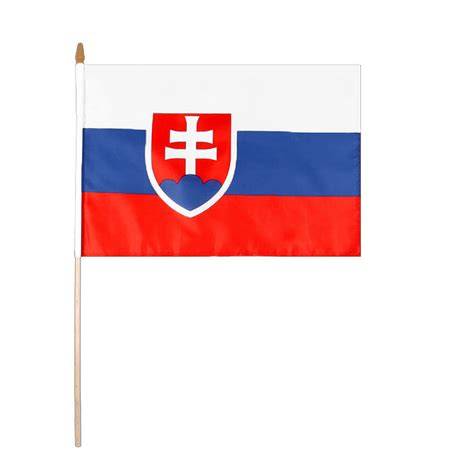 Pas s pečiatkou dočasného útočiska a slovenská vlajka