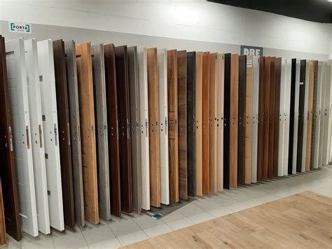 Ukážka interiérových dverí, podláh a kúpeľňového vybavenia