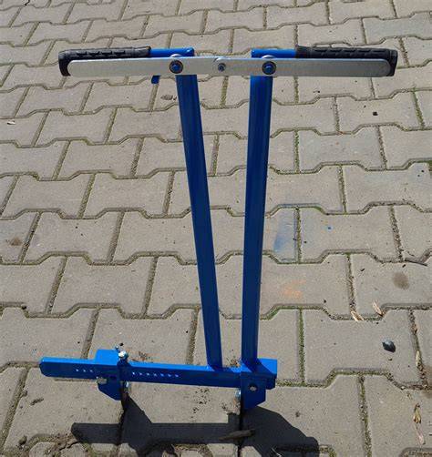 Nástroje na opravu dlažby