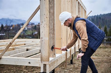 Porovnanie svojpomocnej rekonštrukcie a rekonštrukcie firmou
