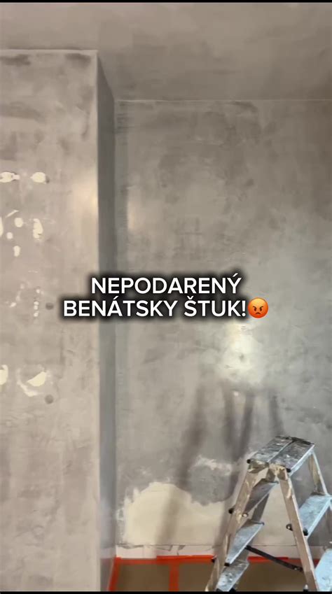 Detail lesku benátskeho štuku