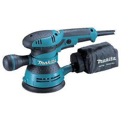 Excentrická brúska Makita BO5041 v akcii