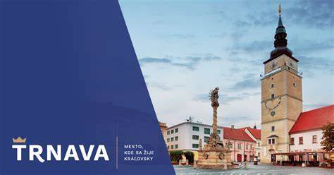 panoráma Malých Karpát pri obci Píla a Častá