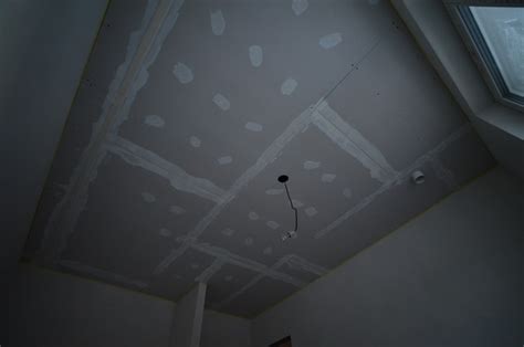 Detail tmelenia sadrokartónových dosiek