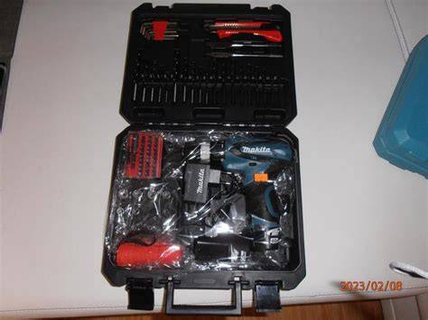 Makita DDF459RF4J - pohľad spredu