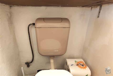 Vizualizácia inštalácie nadomietkovej splachovacej nádržky na WC
