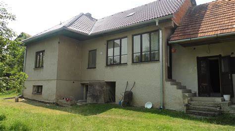 Komplexná rekonštrukcia domu od základov po finálne úpravy