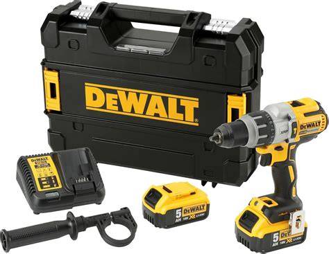 DeWALT DCD996P2 v akcii: Vŕtanie do tvrdých materiálov