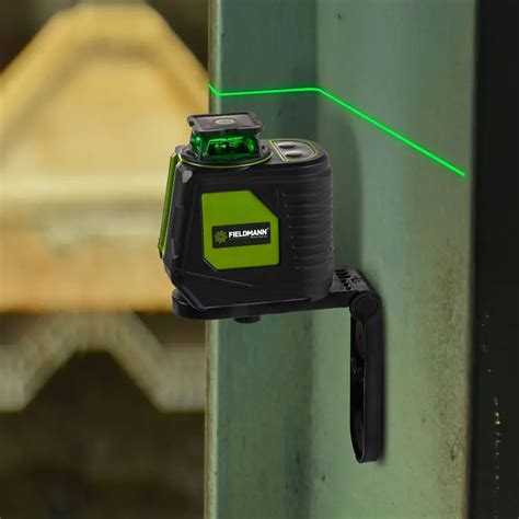 Porovnanie rozsahu lúčov 2-rovinového a 360-stupňového krížového lasera