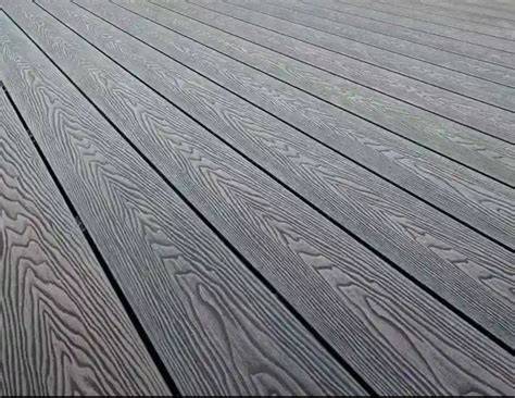 Detail rôznych vzorov a textúr dlažieb s efektom dreva