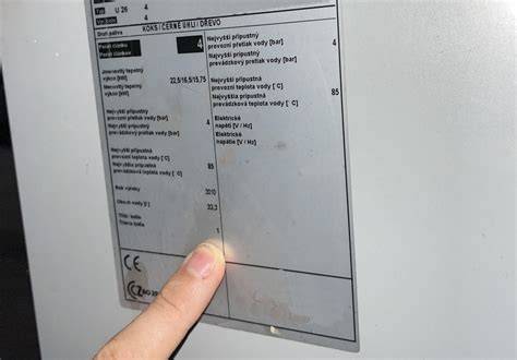 Umiestnenie typového štítku na náradí DeWalt