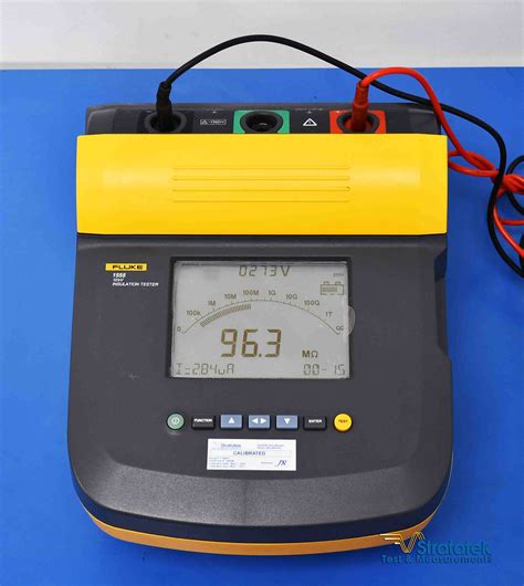 Tester izolácie (megohmmeter) pri meraní