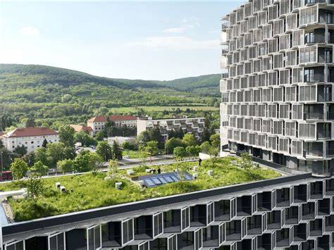 Zelené strechy v Paríži a boj proti mestským horúčavám
