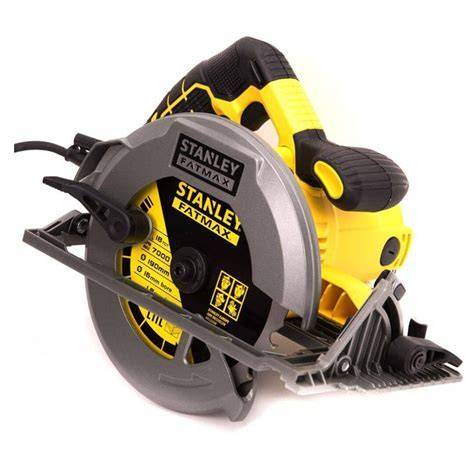 Ergonomické rukoväte a vyvážený dizajn Stanley FatMax FME301K