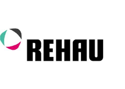 Logo spoločnosti Rehau s označením partnerstva