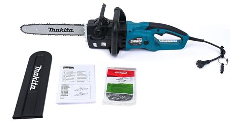 Ergonomický dizajn a vyváženie elektrickej reťazovej píly Makita UC3551AX1