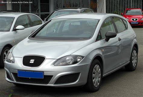 Detail dverového obkladu Seat Leon 2 a tlmiacich materiálov