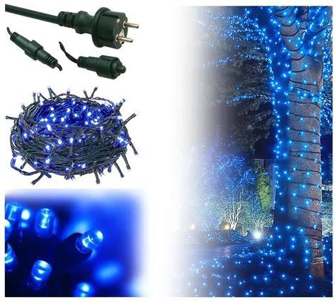 Vianočné LED svetielka omotané okolo zábradlia