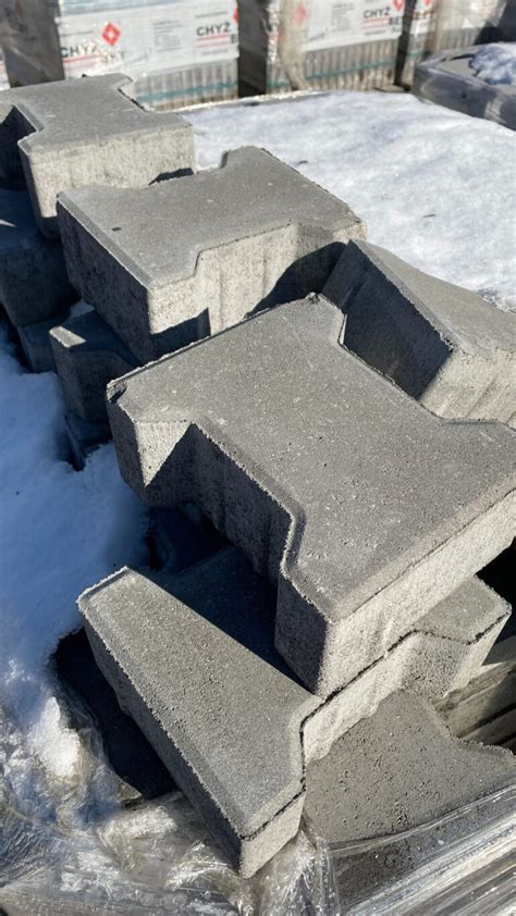 Betón ako základný stavebný materiál a jeho historické využitie