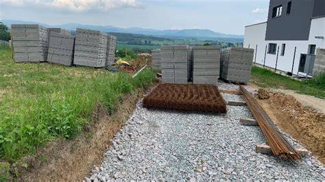 Murovanie a betonáž plotových tvárnic
