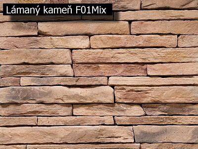 Detailná textúra umelého obkladového kameňa Lámaný kameň F08 Mix