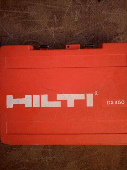 Nastreľovacia pištoľ Hilti v akcii