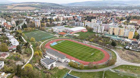 Vizualizácia zrekonštruovaného futbalového štadióna v Novom Meste nad Váhom