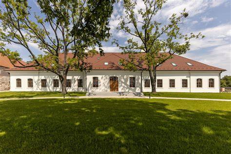 Architektúra Révayovského kaštieľa v Mošovciach