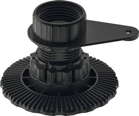 Plastová nožička s mechanizmom uchytenia sokla