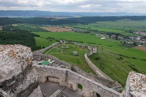 Panoramatický výhľad zo Zborovského hradu