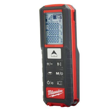 Milwaukee LDM 50 v ruke s puzdrom