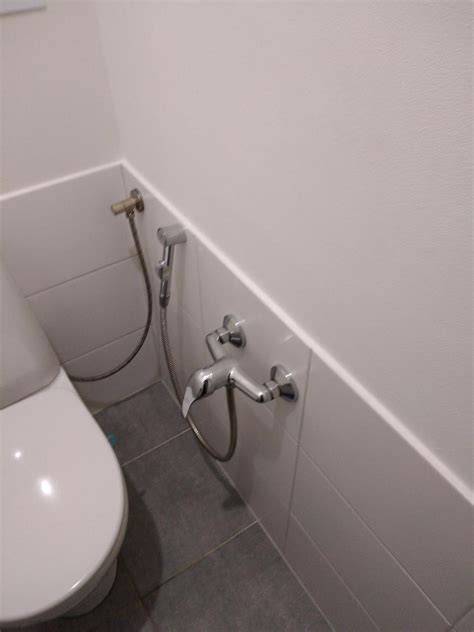 Detail chrómovanej bidetovej batérie