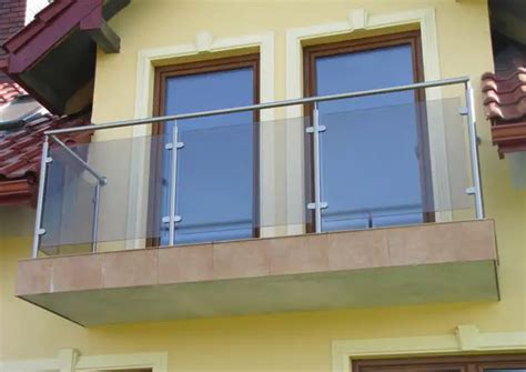 Detail upevnenia držadla a balustrád zábradlia