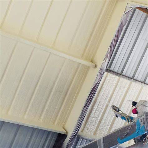 Detailná štruktúra expandovaného polystyrénu s uzavretými vzduchovými bunkami