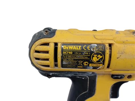 Obal manuálu DeWalt DC740