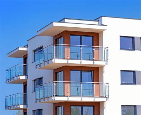 Zateplený balkón s panoramatickým zasklením