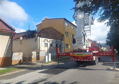Priebeh búracích prác pri rekonštrukcii