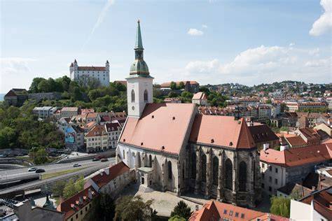 Porovnanie tradičného a moderného brúsneho nástroja