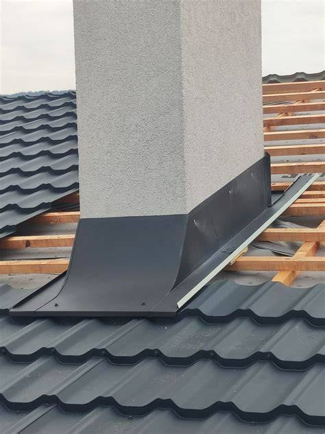 Detail oplechovania komína na šikmej streche
