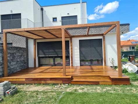 vizualizácia modernej zateplenej terasy pri rodinnom dome