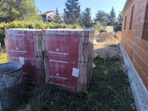 Logistika a balenie tehál Porotherm na palete