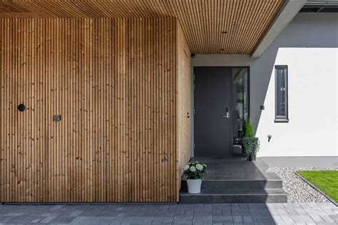 Príklad fasády z ThermoWood obkladu na modernom dome