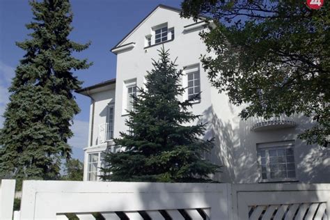 Zchátraná prezidentská vila na Slavíne