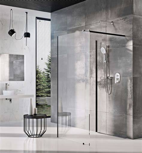 Moderný sprchový kút typu walk-in s odtokovým žľabom