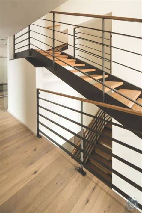 Galéria rôznych materiálov pre vonkajšie schody: betón, kameň, kov, drevo